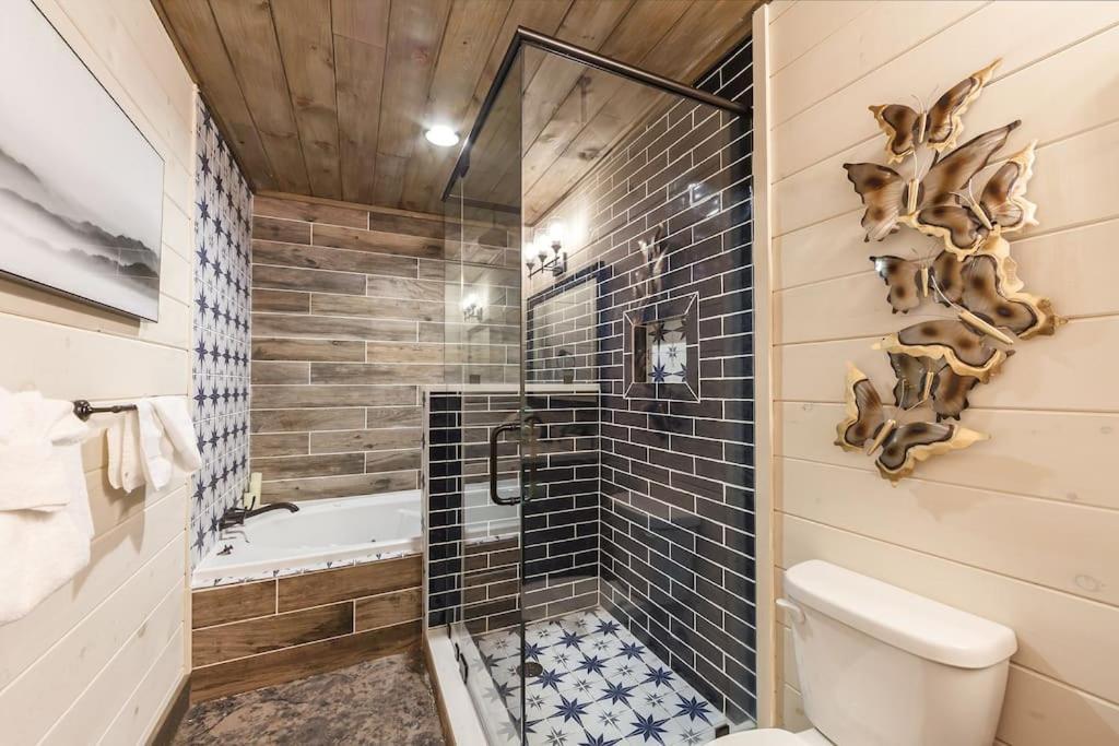 Romantic A-Frame Private Hottub Firepit Neargsmnp Sevierville Exteriör bild
