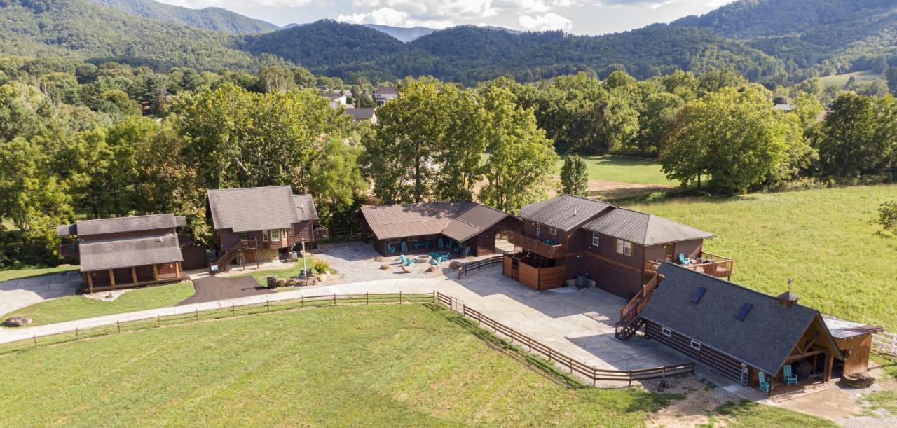 Romantic A-Frame Private Hottub Firepit Neargsmnp Sevierville Exteriör bild